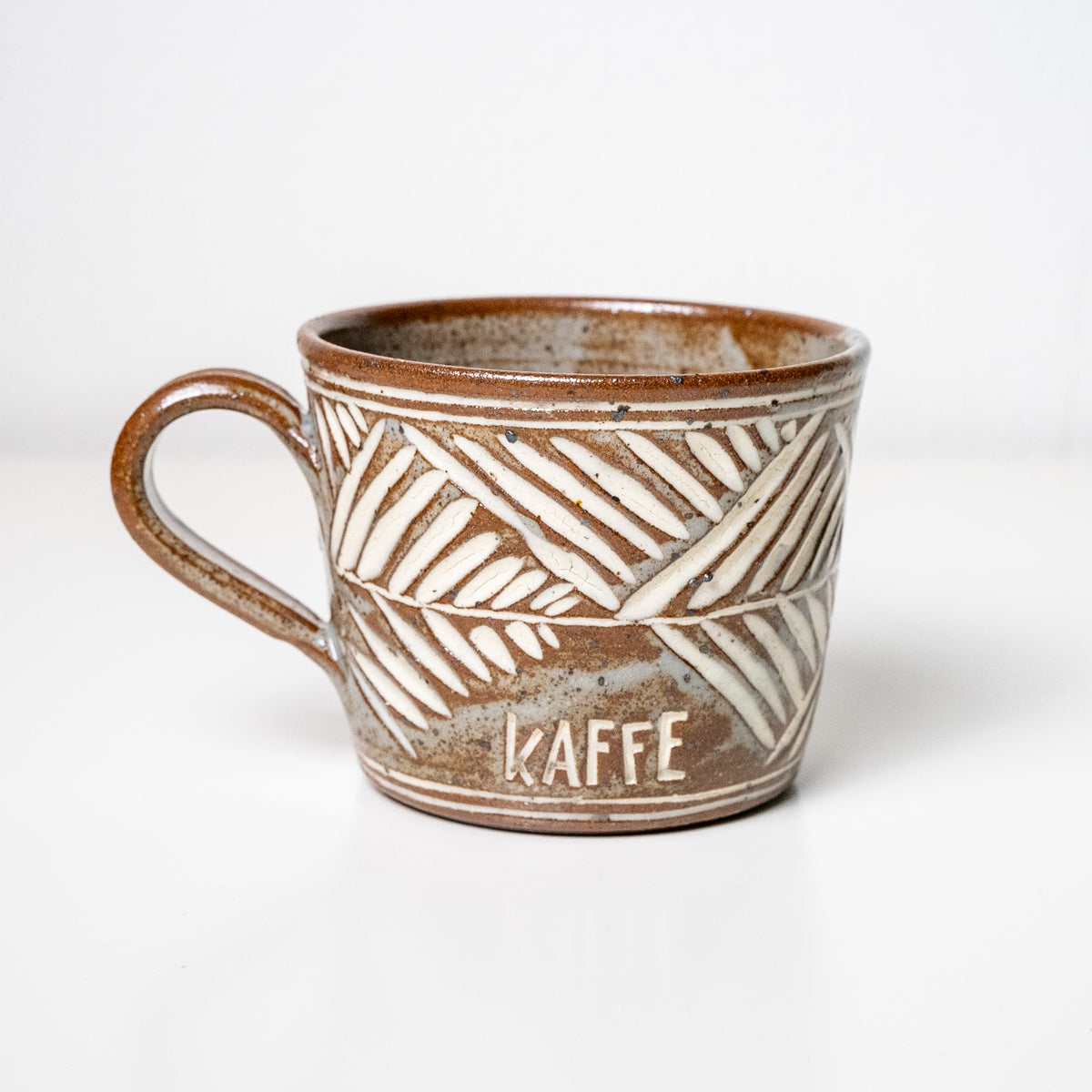 Mishima Higakimon Mug - Kaffe｜Watajima Yasuhiro