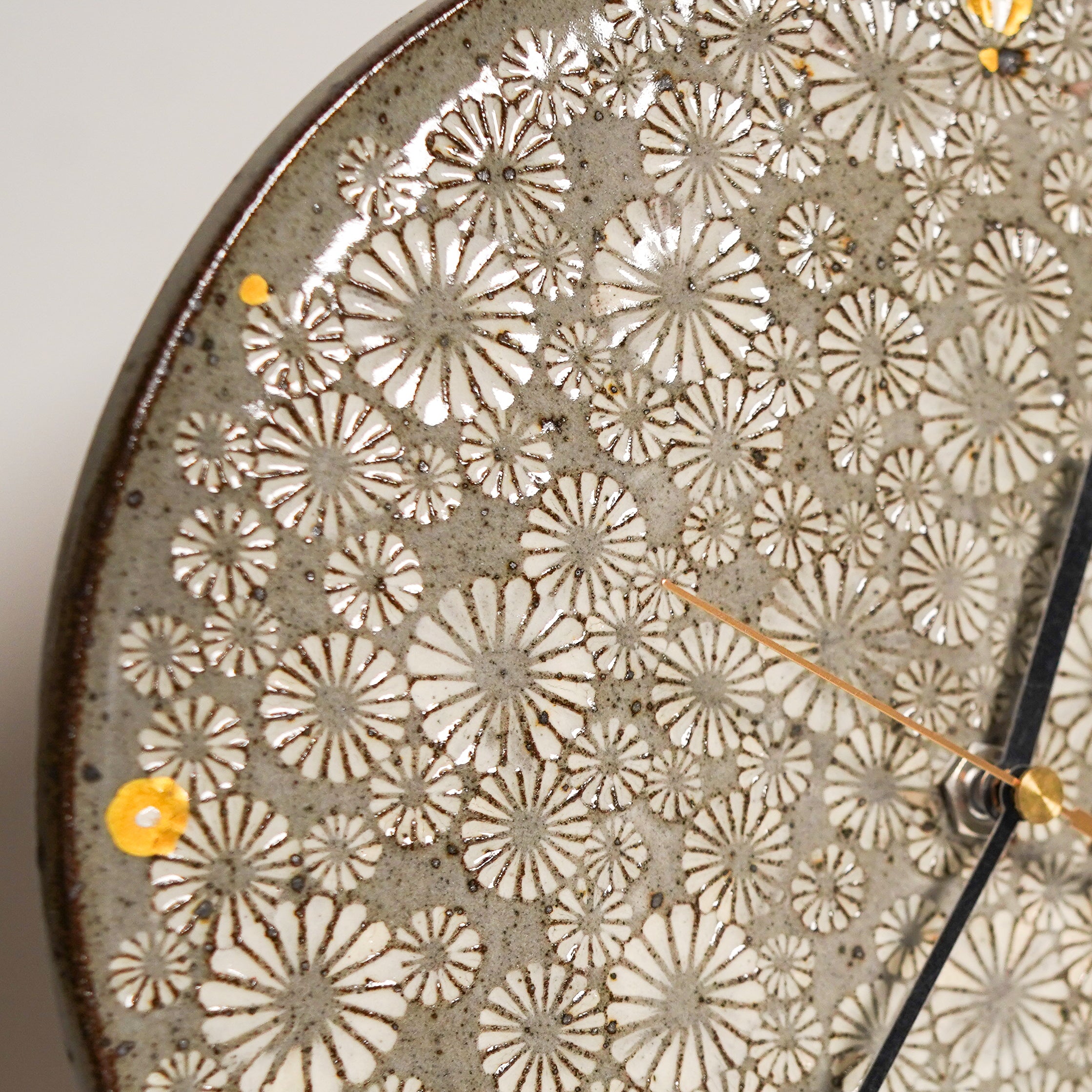 Mishima Golden Overglaze Clock